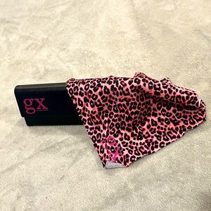 Gwen Stefani Rigid Eyeglass case and Cleaning Cloth.